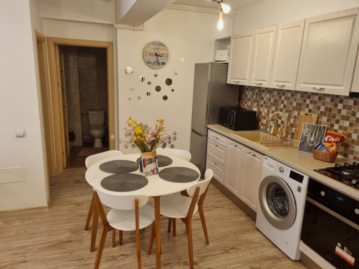 Your Escape To The And Apartment