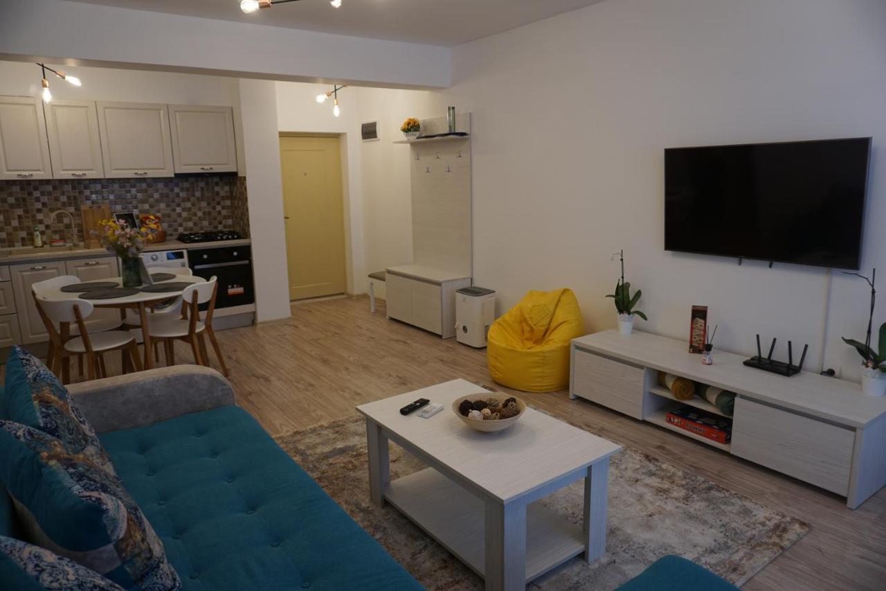 Your Escape To The And Mamaia