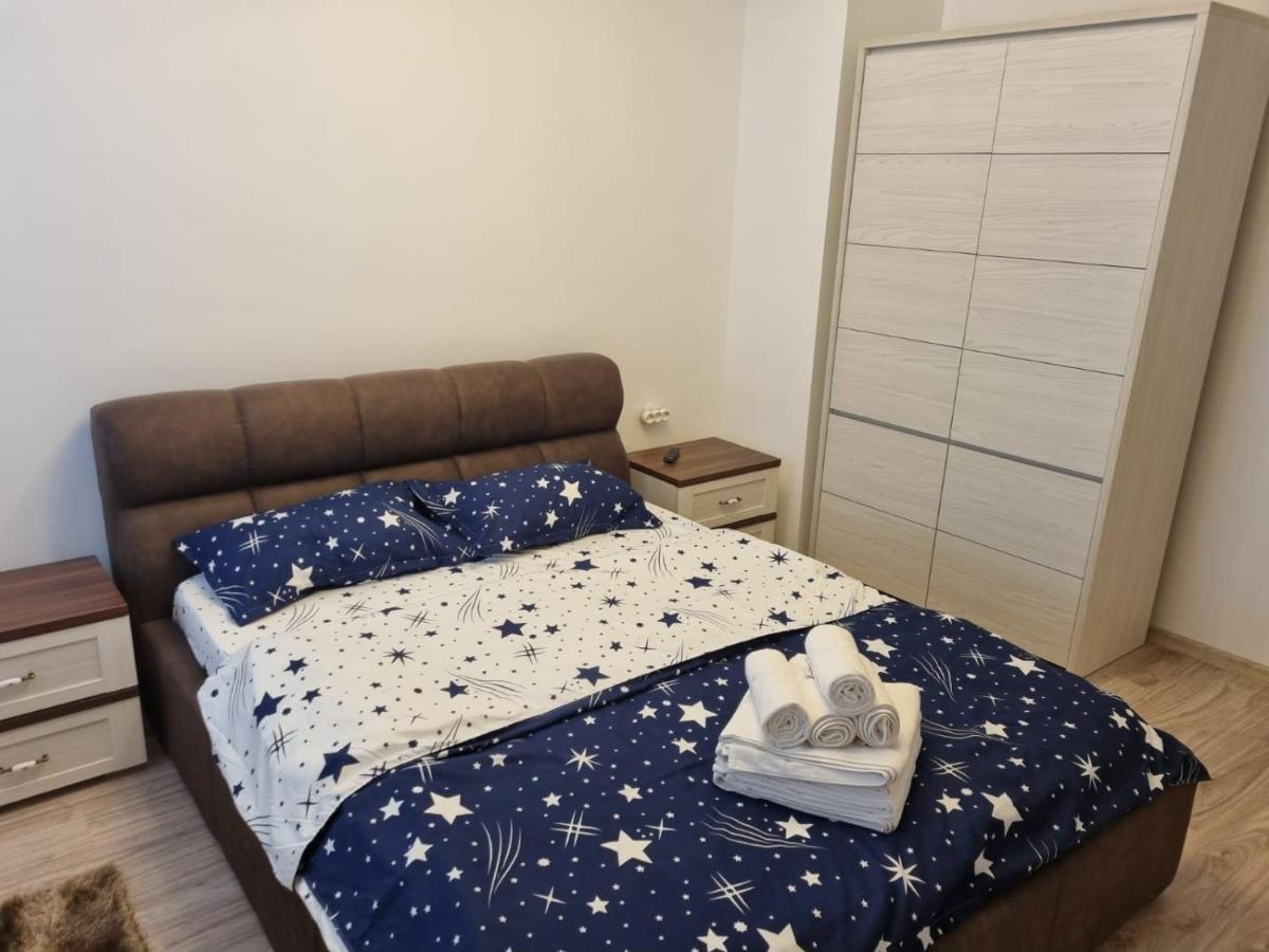 Your Escape To The And * Mamaia