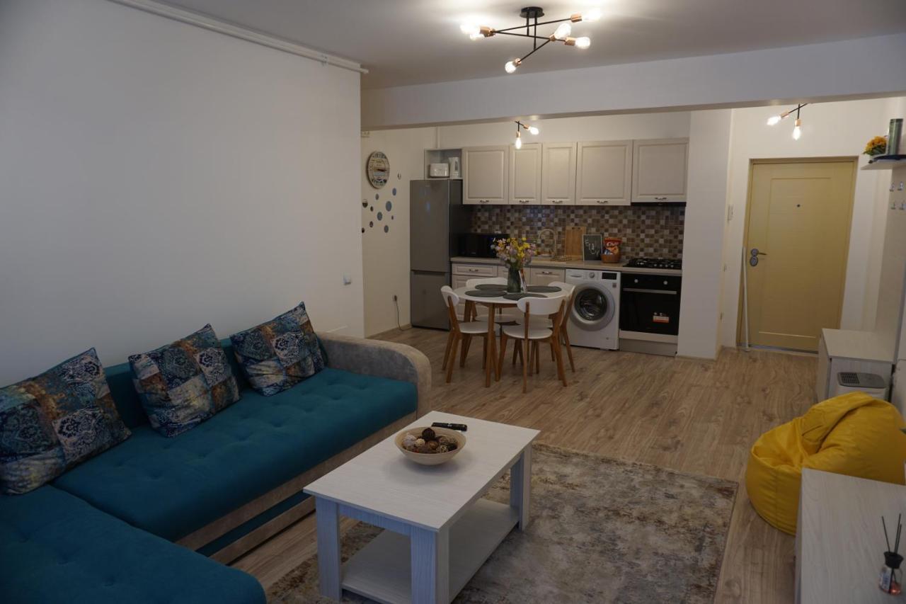 Your Escape To The And Mamaia